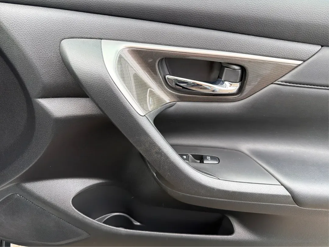 2015 Nissan Altima 2.5 SL (1N4AL3AP4FC) with an 2.5L I-4 DOHC engine, located at 401 Woodman Dr, Riverside, OH, 45431, (937) 908-9800, 39.760899, -84.123421 - Picture your next week going smoother: a comfortable sedan for the daily drive down I-675, an easy run to The Greene for errands, and a relaxed weekend cruise along the river near Eastwood MetroPark-all without stretching your budget. This 2015 Nissan Altima 2.5 SL in Storm is a smart fit for commut - Photo#19