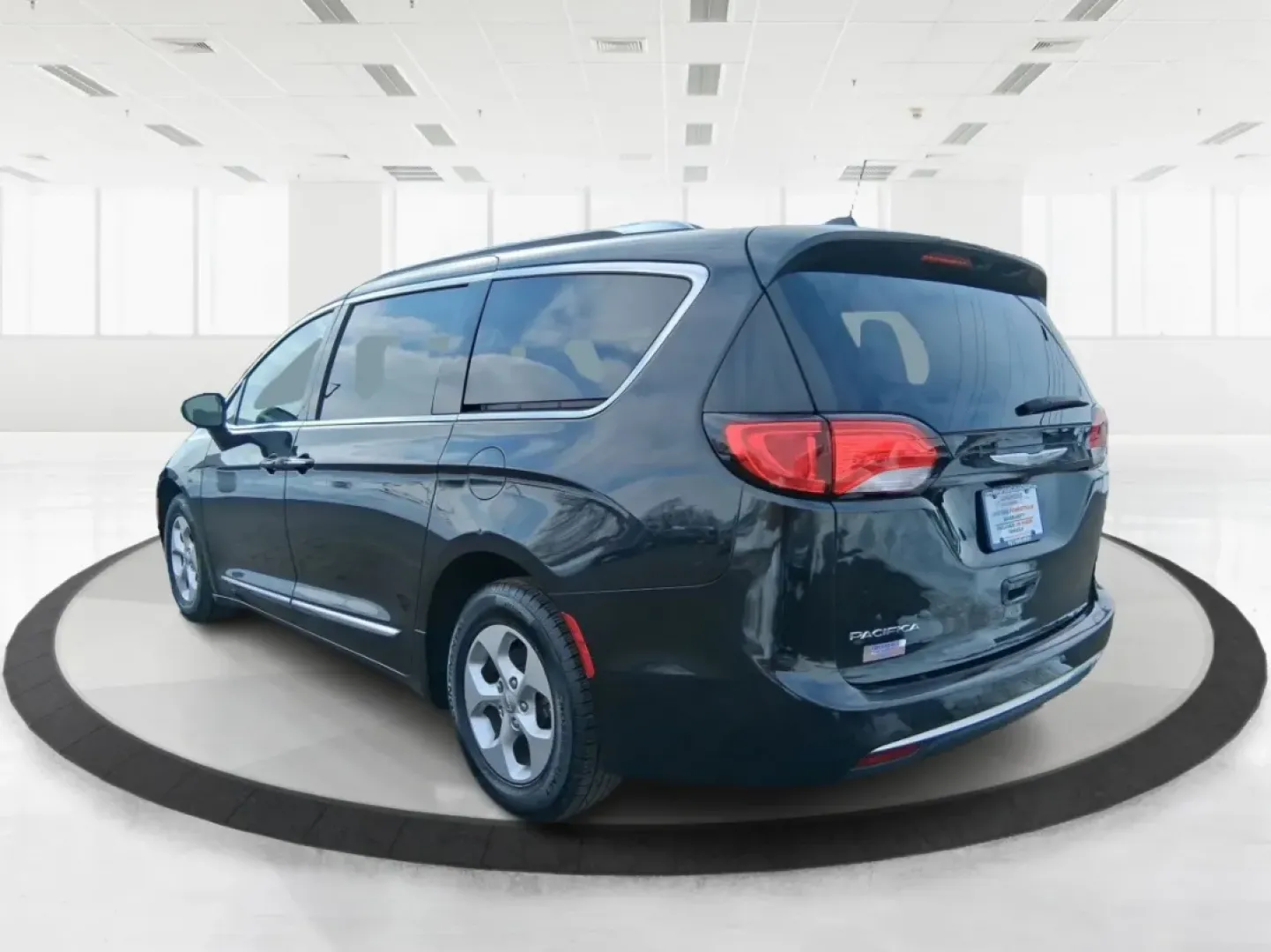 2017 Chrysler Pacifica Touring-L Plus (2C4RC1EG7HR) with an Pentastar 3.6L V-6 DOHC engine, 9A transmission, located at 1951 S Dayton Lakeview Rd., New Carlisle, OH, 45344, (937) 908-9800, 39.890999, -84.050255 - Load up the kids, the gear, and the playlist-this 2017 Chrysler Pacifica Touring-L Plus is built for real life in New Carlisle, from school drop-offs and long commutes to weekend trips out toward Buck Creek State Park. If you've been hunting for a comfortable, family-ready passenger van with premium - Photo#3