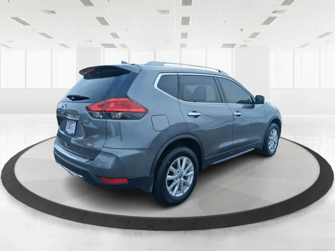 2017 Nissan Rogue SV (5N1AT2MV9HC) with an 2.5L I-4 DOHC engine, located at 880 E. National Road, Vandalia, OH, 45377, (937) 908-9800, 39.891918, -84.183594 - Weekend road trips to MetroParks, daily commutes down I75, and grocery runs around the Dayton area all feel easier in a compact SUV that's comfortable, confident in bad weather, and flexible for real life. This 2017 Nissan Rogue SV in Gun Metallic is built for busy schedules and spontaneous getaways - Photo#2