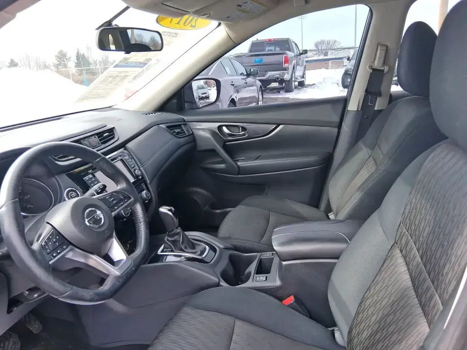 2017 Nissan Rogue SV (5N1AT2MV9HC) with an 2.5L I-4 DOHC engine, CVT transmission, located at 880 E. National Road, Vandalia, OH, 45377, (937) 908-9800, 39.891918, -84.183594 - Weekend road trips to MetroParks, daily commutes down I75, and grocery runs around the Dayton area all feel easier in a compact SUV that's comfortable, confident in bad weather, and flexible for real life. This 2017 Nissan Rogue SV in Gun Metallic is built for busy schedules and spontaneous getaways - Photo#9