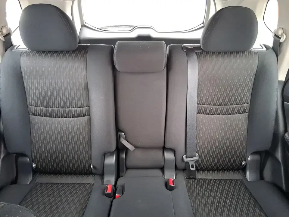 2017 Nissan Rogue SV (5N1AT2MV9HC) with an 2.5L I-4 DOHC engine, CVT transmission, located at 880 E. National Road, Vandalia, OH, 45377, (937) 908-9800, 39.891918, -84.183594 - Weekend road trips to MetroParks, daily commutes down I75, and grocery runs around the Dayton area all feel easier in a compact SUV that's comfortable, confident in bad weather, and flexible for real life. This 2017 Nissan Rogue SV in Gun Metallic is built for busy schedules and spontaneous getaways - Photo#14