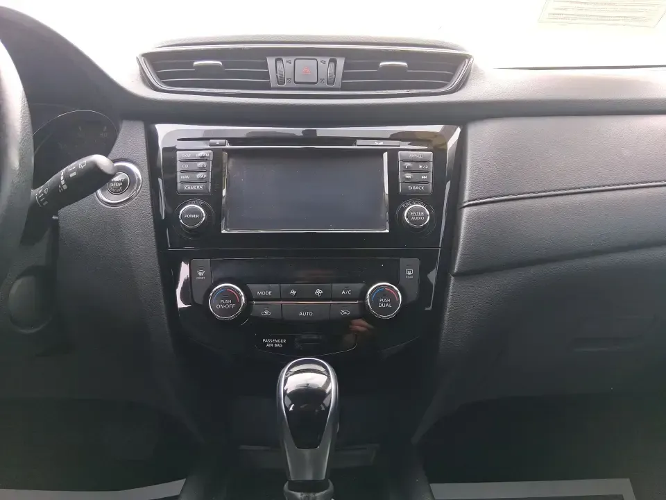 2017 Nissan Rogue SV (5N1AT2MV9HC) with an 2.5L I-4 DOHC engine, CVT transmission, located at 1184 Kauffman Ave, Fairborn, OH, 45324, (937) 908-9800, 39.807072, -84.030914 - Weekend road trips to MetroParks, daily commutes down I75, and grocery runs around the Dayton area all feel easier in a compact SUV that's comfortable, confident in bad weather, and flexible for real life. This 2017 Nissan Rogue SV in Gun Metallic is built for busy schedules and spontaneous getaways - Photo#13