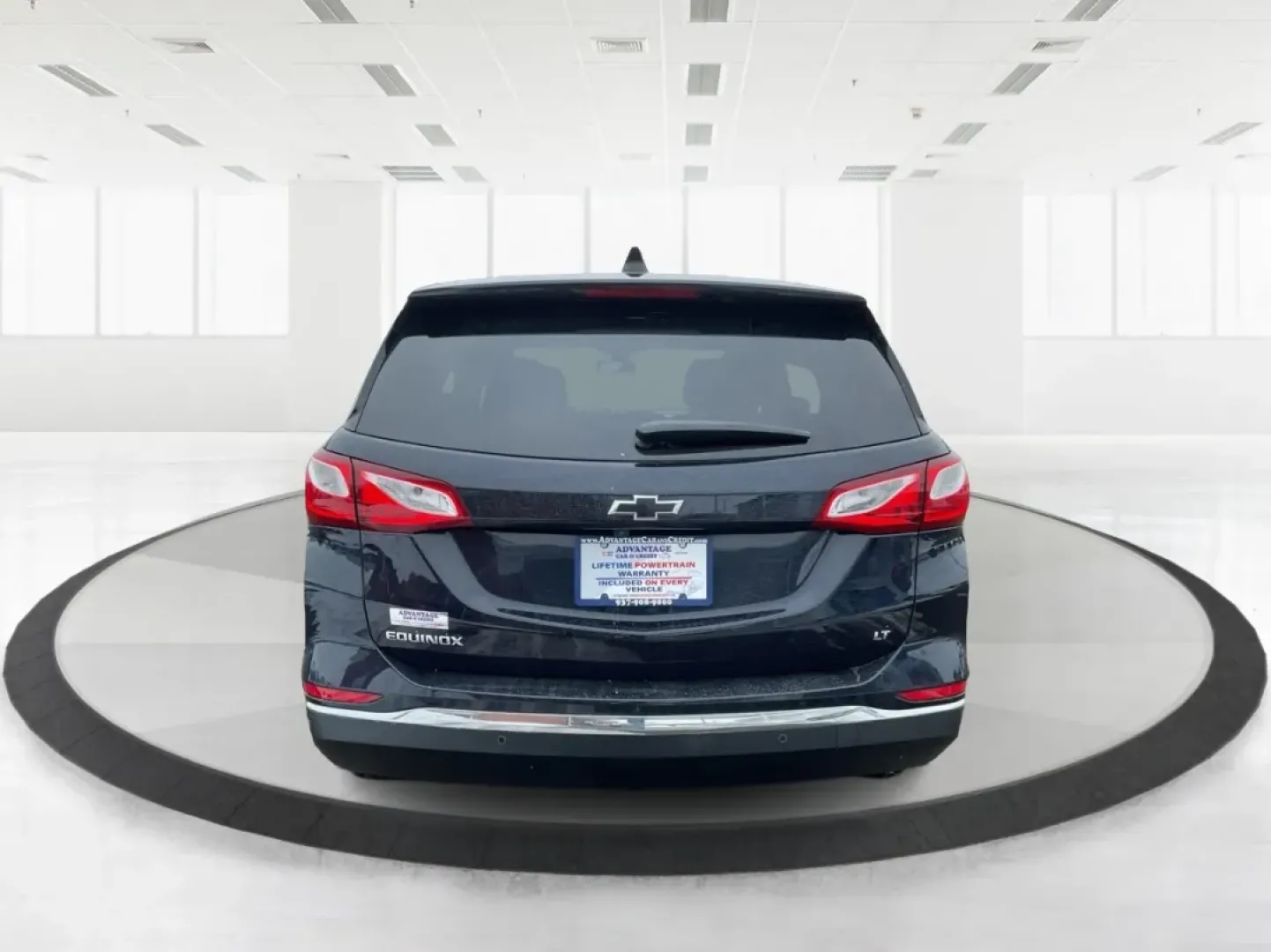 2020 Chevrolet Equinox FWD LT 1.5L Turbo (3GNAXKEV3LS) with an 1.5L I-4 gasoline direct injection engine, 6A transmission, located at 880 E. National Road, Vandalia, OH, 45377, (937) 908-9800, 39.891918, -84.183594 - Picture your next week: a smooth I75 commute, school drop-offs with room for backpacks and groceries, and an easy weekend escape to the National Museum of the U.S. Air Force-without driving something bulky or hard on fuel. This 2020 Chevrolet Equinox LT is the kind of practical, comfortable SUV that - Photo#3