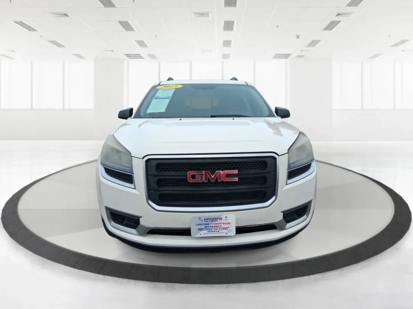 2015 GMC Acadia SLE-1 (1GKKRNED4FJ) with an 3.6L V-6 gasoline direct injection engine, 6-Speed Automatic transmission, located at 1184 Kauffman Ave, Fairborn, OH, 45324, (937) 908-9800, 39.807072, -84.030914 - If your week is a mix of school drop-offs, Wright-Patterson AFB commutes, and weekend getaways to Yellow Springs, this 2015 GMC Acadia SLE-1 is the kind of SUV that fits real life-roomy for passengers, practical for cargo, and comfortable enough for long stretches on I-675 or US-35.<br /> <br /> Ava - Photo#7