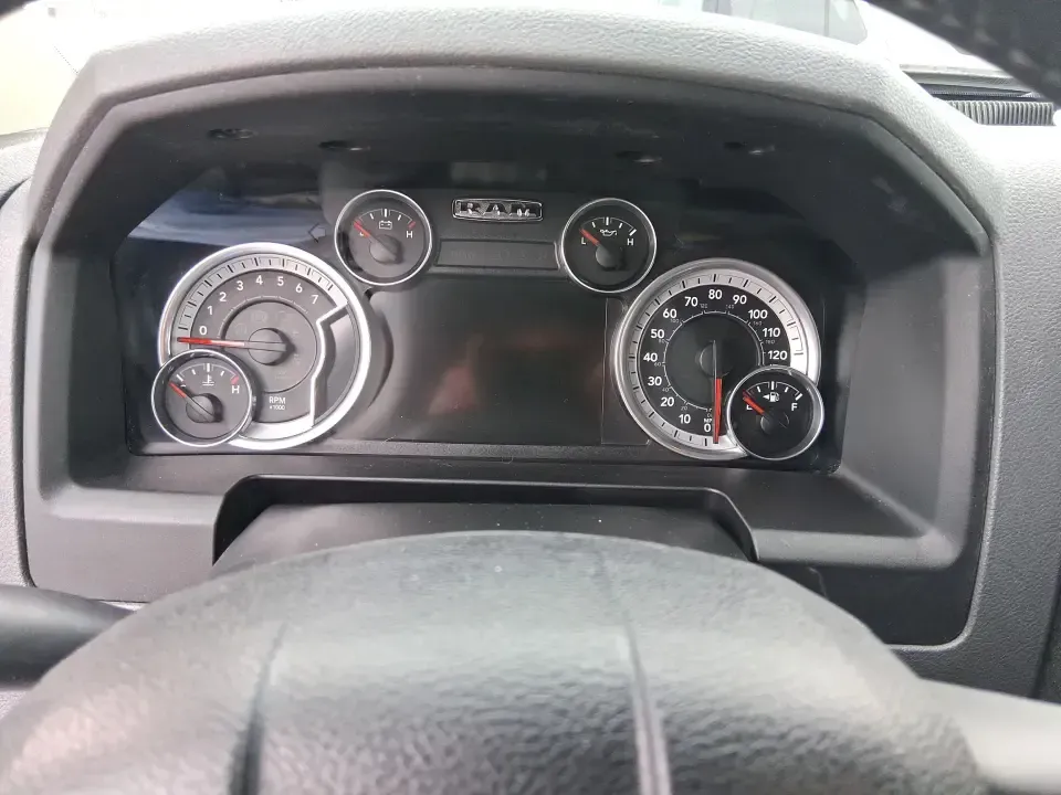 2016 Ram 1500 Big Horn (3C6RR7LT8GG) with an 5.7L V8 OHV 16V engine, 6A transmission, located at 1230 East Main St, Xenia, OH, 45385, (937) 908-9800, 39.688026, -83.910172 - Picture your next Saturday: you've got the boat hitched up, the cooler packed, and the whole crew riding comfortably to Caesar Creek-then Monday morning it's back to the commute with confidence in any Ohio weather. This 2016 Ram 1500 Big Horn Crew Cab 4WD is built for real life in Moraine: hauling, - Photo#14