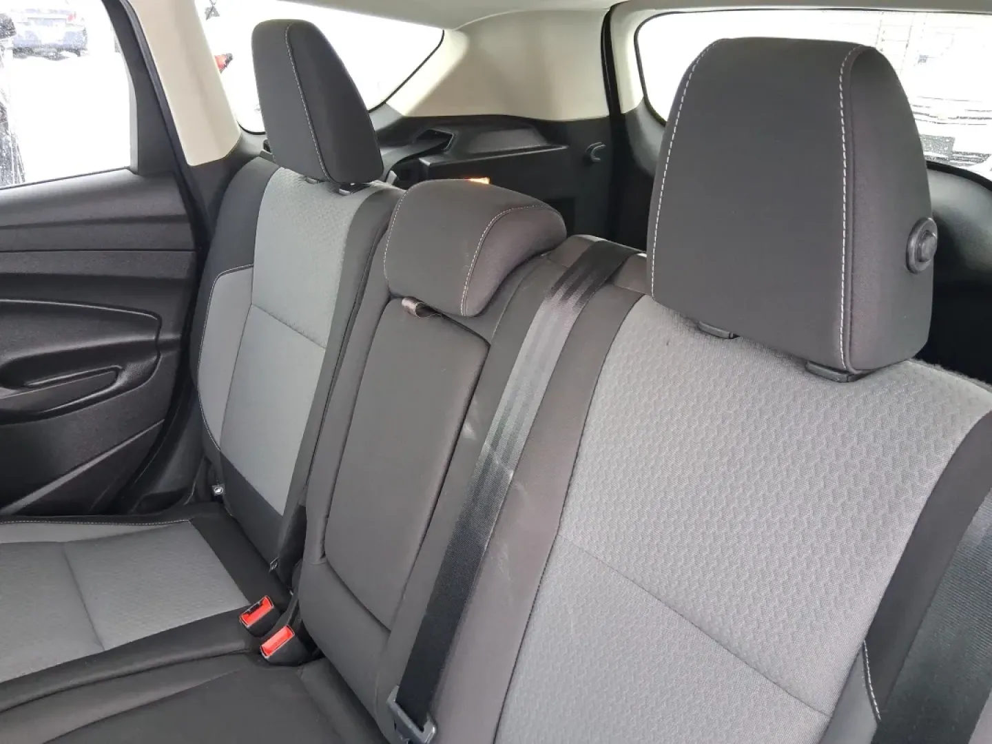 2017 Ford Escape SE (1FMCU9GD3HU) with an 1.5L L4 DOHC 16V engine, 6A transmission, located at 401 Woodman Dr, Riverside, OH, 45431, (937) 908-9800, 39.760899, -84.123421 - Need one SUV that can handle the weekday commute, school drop-offs, and a quick weekend escape to Eastwood MetroPark without blinking? This 2017 Ford Escape SE in Magnetic Metallic is built for real life in the Miami Valley-easy to park, confident in rough weather, and comfortable enough for long st - Photo#10