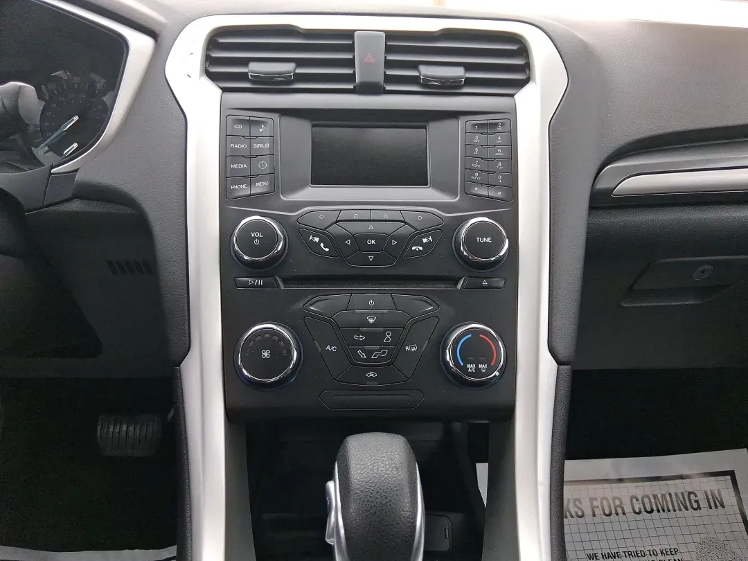 2014 Ford Fusion SE (1FA6P0H77E5) with an 2.5L L4 DOHC 16V engine, Automatic transmission, located at 880 E. National Road, Vandalia, OH, 45377, (937) 908-9800, 39.891918, -84.183594 - Need a dependable sedan for the daily commute up I75, school drop-offs around Vandalia-Butler City Schools, and comfortable weekend drives to the National Museum of the U.S. Air Force? This 2014 Ford Fusion SE is built for real life-smooth on longer stretches of E. National Road, easy to park for er - Photo#14