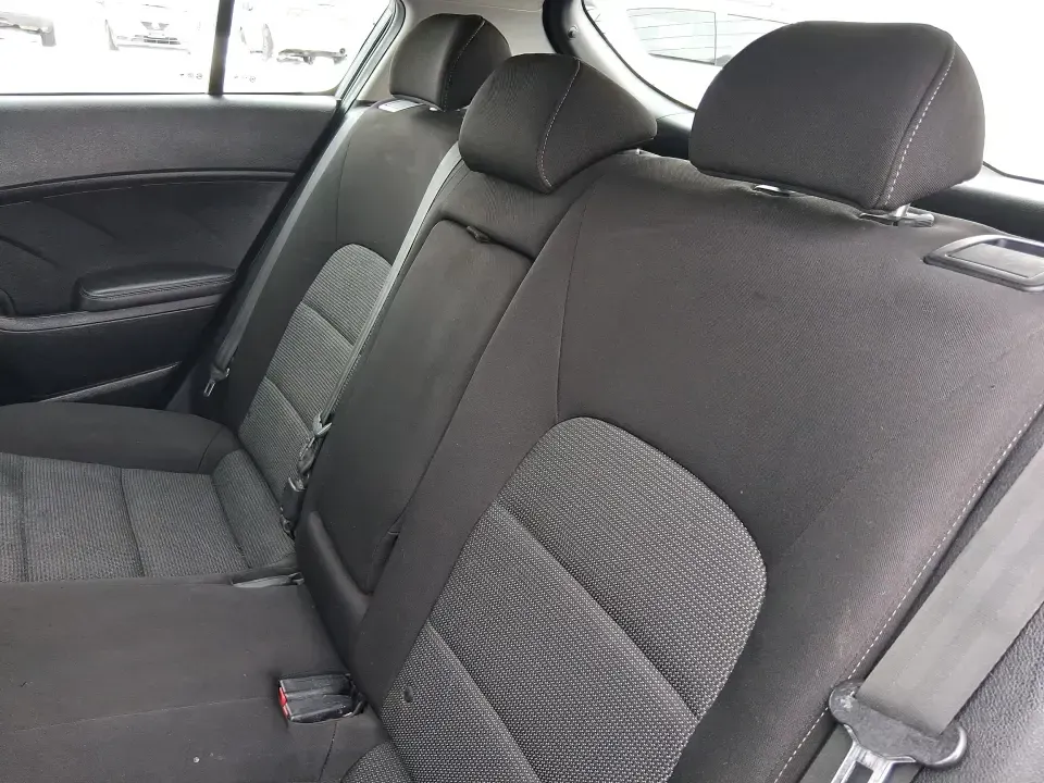 2018 Kia Forte LX (KNAFK5A89J5) with an 2L I-4 DOHC engine, 6A transmission, located at 1951 S Dayton Lakeview Rd., New Carlisle, OH, 45344, (937) 908-9800, 39.890999, -84.050255 - Need a smart, budget-friendly ride that can handle daily commutes to Dayton, quick grocery runs, and spontaneous weekend trips without feeling cramped? This 2018 Kia Forte LX Hatchback in Gravity Blue is built for real-life driving in and around New Carlisle-easy to park, efficient to live with, and - Photo#10