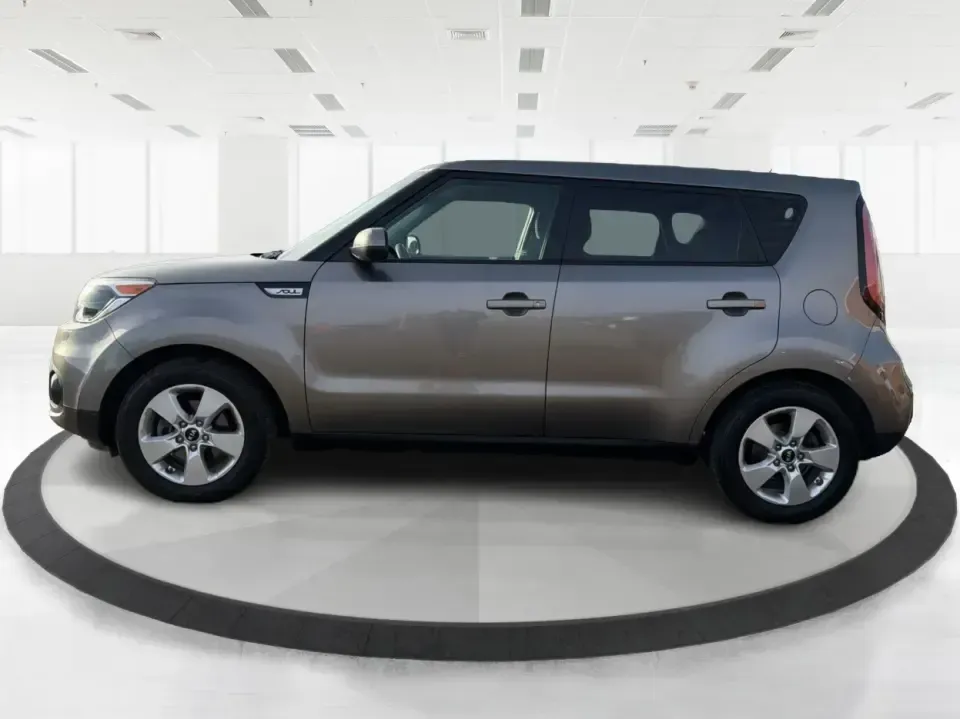 2018 Kia Soul Base 6M (KNDJN2A22J7) with an 1.6L L4 DOHC 16V engine, 6M transmission, located at 1951 S Dayton Lakeview Rd., New Carlisle, OH, 45344, (937) 908-9800, 39.890999, -84.050255 - Need a practical ride that fits real life in New Carlisle-daily commutes down S Dayton-Lakeview Rd, quick school drop-offs, grocery runs, and weekend drives toward Dayton or Springfield? This 2018 Kia Soul Base 6M is the kind of versatile, easy-to-park wagon that works for busy schedules and budget-- Photo#5
