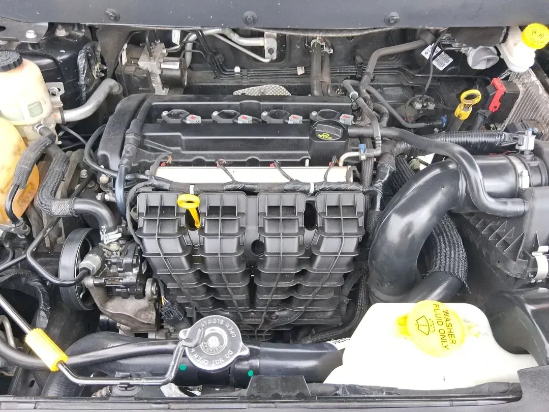 2018 Dodge Journey SE (3C4PDCAB9JT) with an Tigershark MultiAir 2.4L I-4 DOHC engine, 4A transmission, located at 880 E. National Road, Vandalia, OH, 45377, (937) 908-9800, 39.891918, -84.183594 - Need a practical SUV that can handle school drop-offs, grocery runs, and weekend trips up I75 without blowing your budget? This 2018 Dodge Journey SE in Pitch Black Clearcoat is built for real life in West Central Ohio-roomy enough for growing families, comfortable for long commutes, and flexible fo - Photo#10