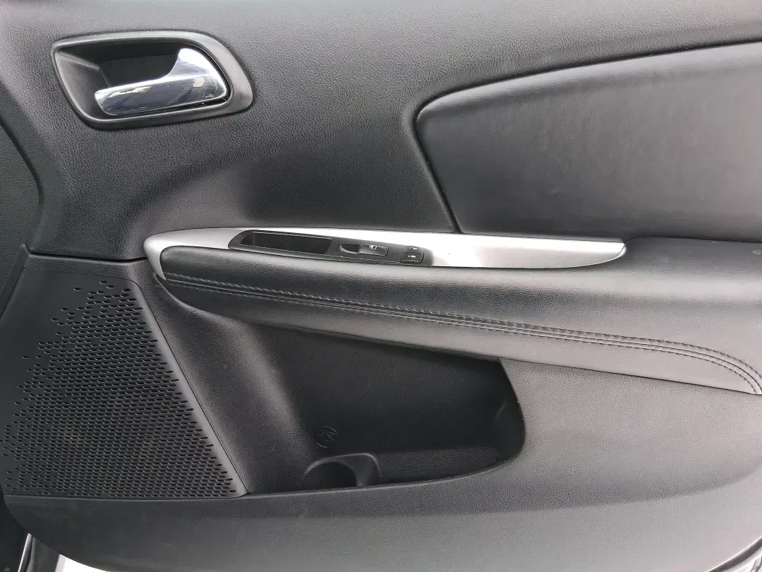 2018 Dodge Journey SE (3C4PDCAB9JT) with an Tigershark MultiAir 2.4L I-4 DOHC engine, 4A transmission, located at 880 E. National Road, Vandalia, OH, 45377, (937) 908-9800, 39.891918, -84.183594 - Need a practical SUV that can handle school drop-offs, grocery runs, and weekend trips up I75 without blowing your budget? This 2018 Dodge Journey SE in Pitch Black Clearcoat is built for real life in West Central Ohio-roomy enough for growing families, comfortable for long commutes, and flexible fo - Photo#18