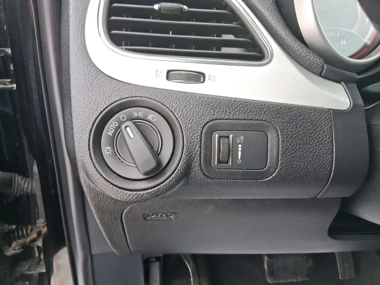 2018 Dodge Journey SE (3C4PDCAB9JT) with an Tigershark MultiAir 2.4L I-4 DOHC engine, 4A transmission, located at 880 E. National Road, Vandalia, OH, 45377, (937) 908-9800, 39.891918, -84.183594 - Need a practical SUV that can handle school drop-offs, grocery runs, and weekend trips up I75 without blowing your budget? This 2018 Dodge Journey SE in Pitch Black Clearcoat is built for real life in West Central Ohio-roomy enough for growing families, comfortable for long commutes, and flexible fo - Photo#16