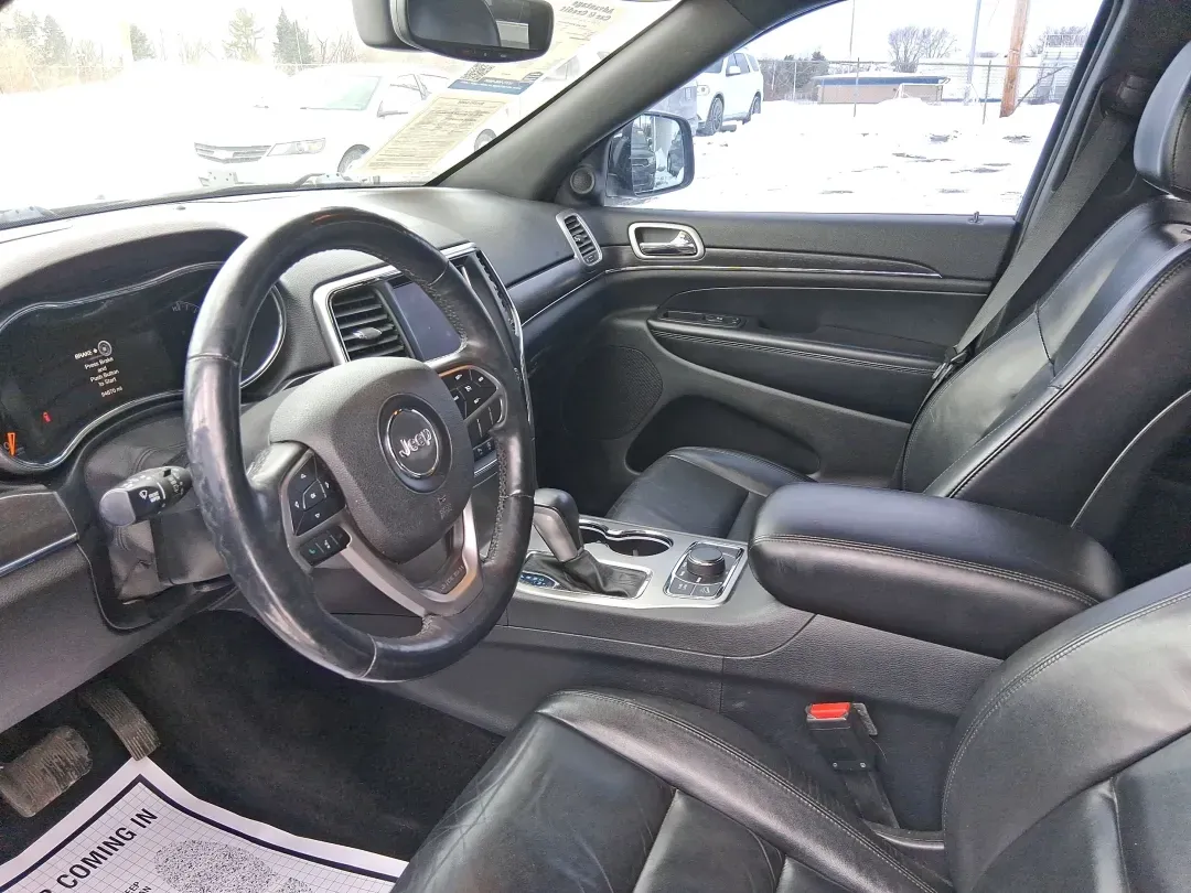 2018 Jeep Grand Cherokee Limited 4x4 (1C4RJFBGXJC) with an 3.6L V6 DOHC 24V engine, 8A transmission, located at 8750 N County Rd 25A, Piqua, OH, 45356, (937) 908-9800, 40.164391, -84.232513 - Load up the kids, the dog, and the cooler-or point the nose toward a weekend cabin-and let this 2018 Jeep Grand Cherokee Limited 4x4 handle the plan. With confident 4WD capability and a premium, comfortable cabin, it's a smart fit for Ohio drivers who want one SUV that can do school runs, long commu - Photo#9