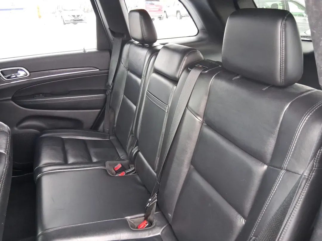 2018 Jeep Grand Cherokee Limited 4x4 (1C4RJFBGXJC) with an 3.6L V6 DOHC 24V engine, 8A transmission, located at 8750 N County Rd 25A, Piqua, OH, 45356, (937) 908-9800, 40.164391, -84.232513 - Load up the kids, the dog, and the cooler-or point the nose toward a weekend cabin-and let this 2018 Jeep Grand Cherokee Limited 4x4 handle the plan. With confident 4WD capability and a premium, comfortable cabin, it's a smart fit for Ohio drivers who want one SUV that can do school runs, long commu - Photo#10