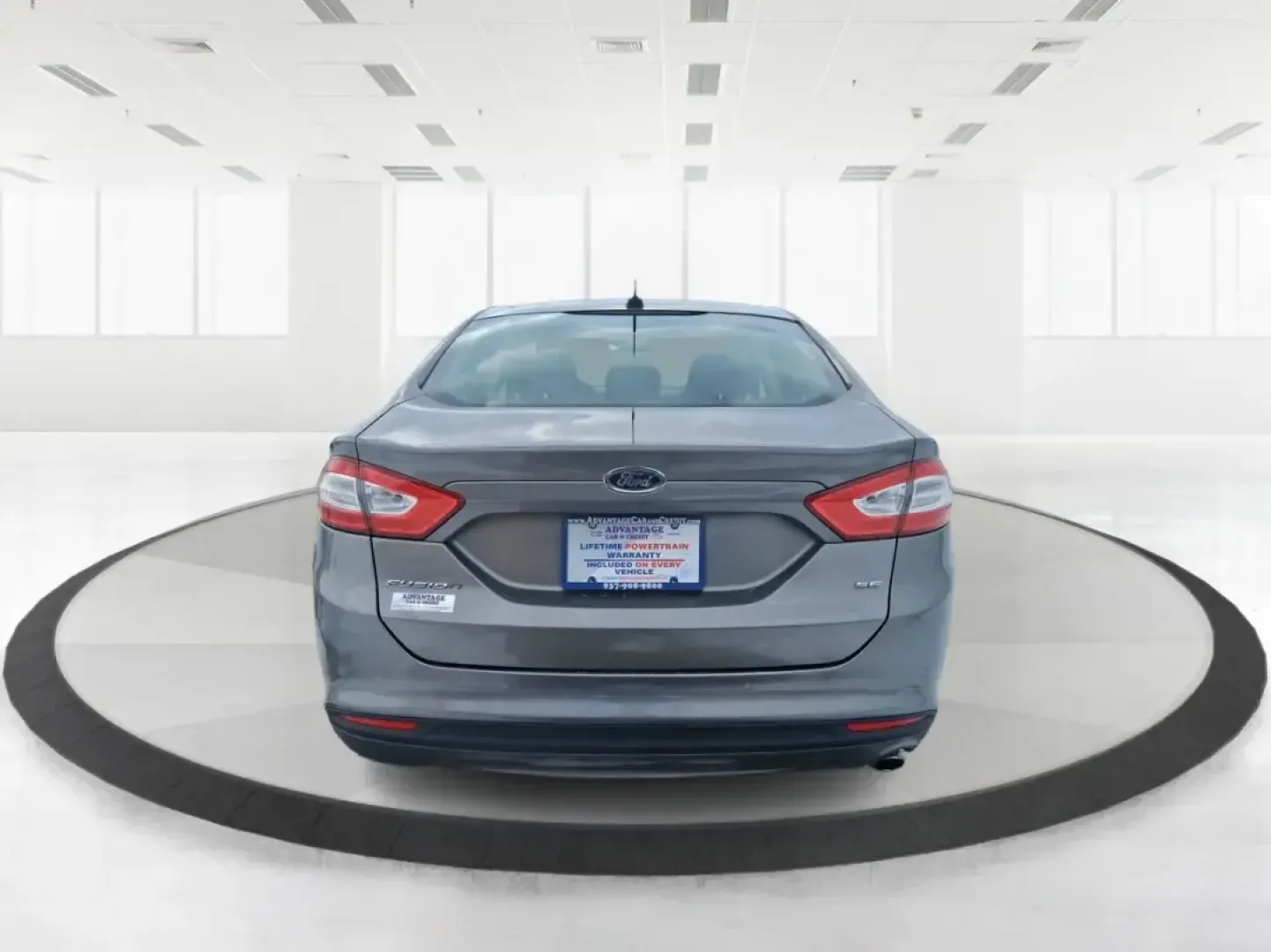 2013 Ford Fusion SE (3FA6P0H72DR) with an 2.5L L4 DOHC 16V engine, Automatic transmission, located at 1951 S Dayton Lakeview Rd., New Carlisle, OH, 45344, (937) 908-9800, 39.890999, -84.050255 - Need a dependable commuter that can handle daily drives to Wright-Patterson AFB, weekend errands around Beavercreek, and the occasional road trip down I-675 without draining your budget? This 2013 Ford Fusion SE in Sterling Gray is a smart, comfortable sedan built for real life-great for long commut - Photo#3