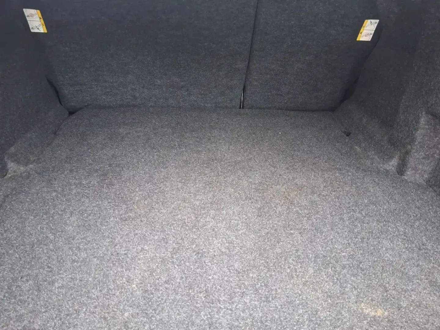 2013 Ford Fusion SE (3FA6P0H72DR) with an 2.5L L4 DOHC 16V engine, Automatic transmission, located at 1951 S Dayton Lakeview Rd., New Carlisle, OH, 45344, (937) 908-9800, 39.890999, -84.050255 - Need a dependable commuter that can handle daily drives to Wright-Patterson AFB, weekend errands around Beavercreek, and the occasional road trip down I-675 without draining your budget? This 2013 Ford Fusion SE in Sterling Gray is a smart, comfortable sedan built for real life-great for long commut - Photo#11