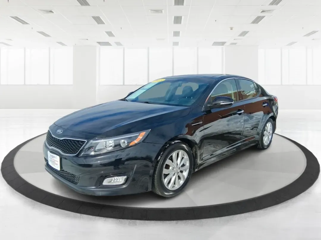 2015 Kia Optima EX (5XXGN4A78FG) with an Theta II 2.4L I-4 gasoline direct injection engine, located at 401 Woodman Dr, Riverside, OH, 45431, (937) 908-9800, 39.760899, -84.123421 - If your week is packed with I675 commuting, school drop-offs, and the occasional dinner run to The Greene or a weekend drive out toward Wright-Patterson Air Force Base, this 2015 Kia Optima EX is the kind of sedan that keeps life moving comfortably-without draining your budget. Finished in sleek Ebo - Photo#8