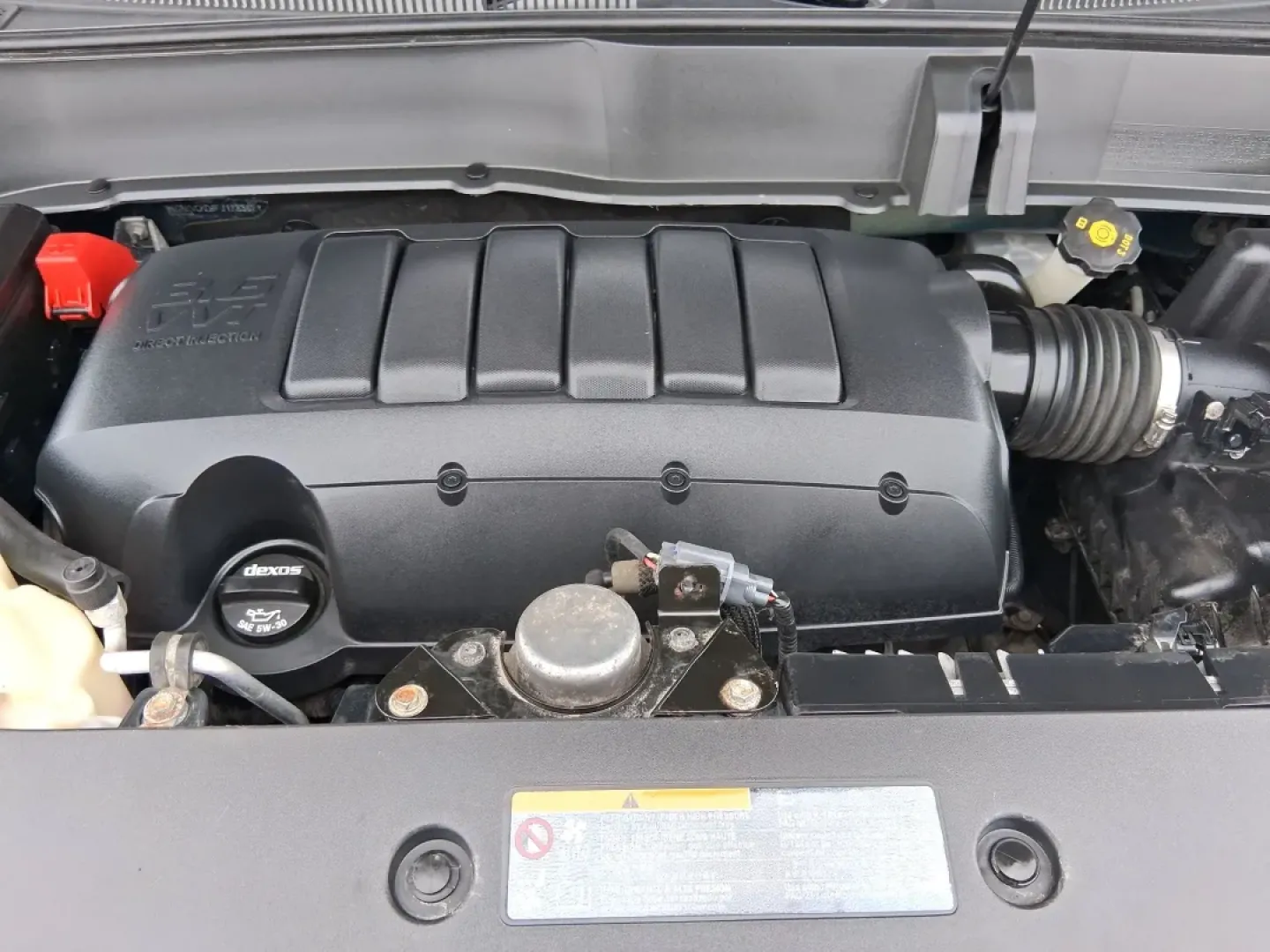 2015 Buick Enclave Premium (5GAKVCKD6FJ) with an 3.6L V-6 gasoline direct injection engine, 6-Speed Automatic Overdrive transmission, located at 4508 South Dixie Dr, Moraine, OH, 45439, (937) 908-9800, 39.689976, -84.218452 - Load up the family, cue the road-trip playlist, and enjoy the kind of comfortable, confident driving that makes everyday errands and weekend getaways feel easy. This 2015 Buick Enclave Premium in Dark Sapphire Blue Metallic is built for real life in Moraine-school drop-offs, long commutes up I75, an - Photo#10