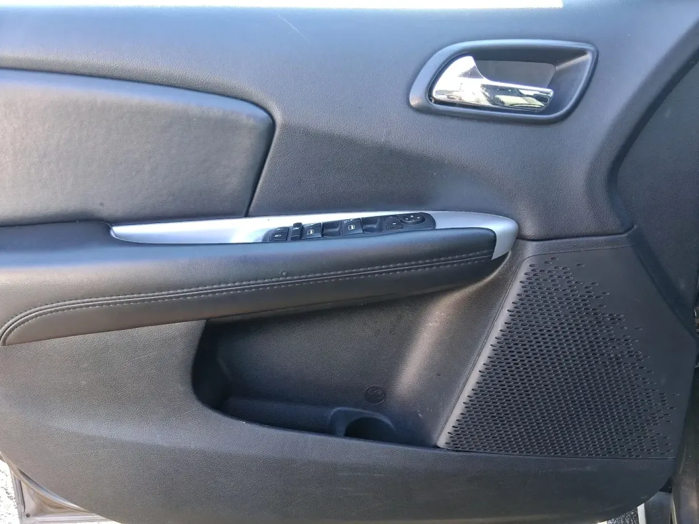 2019 Dodge Journey SE Value Package (3C4PDCAB4KT) with an Tigershark MultiAir 2.4L I-4 DOHC engine, 4A transmission, located at 401 Woodman Dr, Riverside, OH, 45431, (937) 908-9800, 39.760899, -84.123421 - Pack up the kids, load the groceries, and still have room for a weekend getaway-this 2019 Dodge Journey SE Value Package is built for real life in the Miami Valley. Whether you're commuting to Wright-Patterson AFB, shuttling to practices and school events, or planning a road trip out of Riverside, t - Photo#18