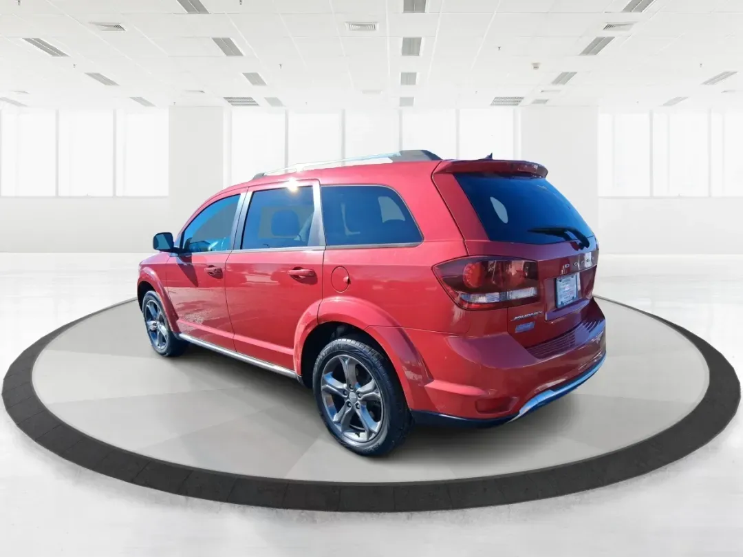 2015 Dodge Journey Crossroad FWD (3C4PDCGB5FT) with an 2.4L L4 DOHC 16V engine, 4-Speed Automatic transmission, located at 1099 N County Rd 25A , Troy, OH, 45373, (937) 908-9800, 40.057079, -84.212883 - Pack up the kids, cue up the playlist, and point your next adventure toward I75-this 2015 Dodge Journey Crossroad FWD is the kind of SUV that makes everyday life in Troy easier, whether you're tackling school drop-offs, long commutes, or weekend trips to Dayton. With three-row practicality in a spor - Photo#3