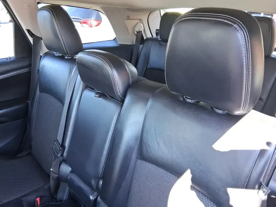 2015 Dodge Journey Crossroad FWD (3C4PDCGB5FT) with an 2.4L L4 DOHC 16V engine, 4-Speed Automatic transmission, located at 1099 N County Rd 25A , Troy, OH, 45373, (937) 908-9800, 40.057079, -84.212883 - Pack up the kids, cue up the playlist, and point your next adventure toward I75-this 2015 Dodge Journey Crossroad FWD is the kind of SUV that makes everyday life in Troy easier, whether you're tackling school drop-offs, long commutes, or weekend trips to Dayton. With three-row practicality in a spor - Photo#9