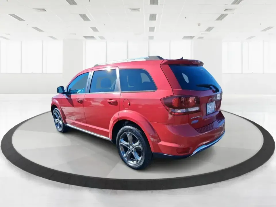 2015 Dodge Journey Crossroad FWD (3C4PDCGB5FT) with an 2.4L L4 DOHC 16V engine, 4-Speed Automatic transmission, located at 1951 S Dayton Lakeview Rd., New Carlisle, OH, 45344, (937) 908-9800, 39.890999, -84.050255 - Pack up the kids, cue up the playlist, and point your next adventure toward I75-this 2015 Dodge Journey Crossroad FWD is the kind of SUV that makes everyday life in Troy easier, whether you're tackling school drop-offs, long commutes, or weekend trips to Dayton. With three-row practicality in a spor - Photo#3