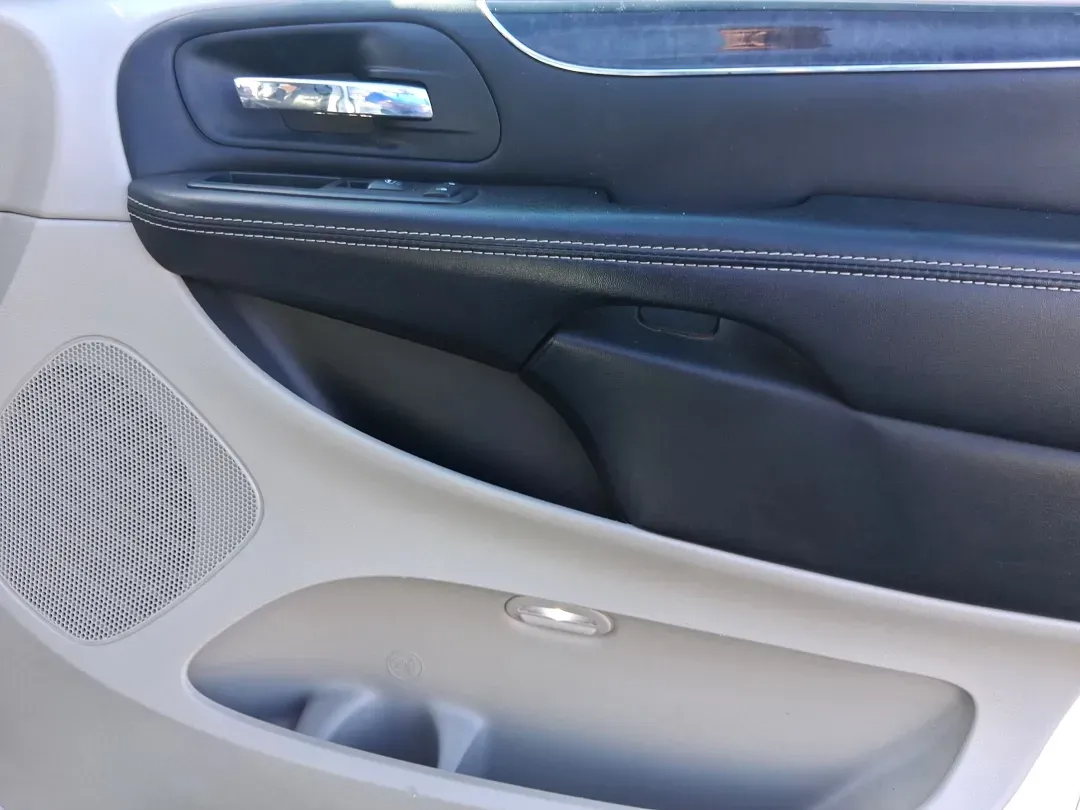 2015 Chrysler Town and Country Touring (2C4RC1BG1FR) with an 3.6L V-6 DOHC engine, 6-Speed Automatic transmission, located at 8750 N County Rd 25A, Piqua, OH, 45356, (937) 908-9800, 40.164391, -84.232513 - Pack up the kids, load the cooler, and point the nose toward a weekend road trip-this 2015 Chrysler Town and Country Touring is built for real life in West Central Ohio. Whether you're shuttling a growing family to school and sports, commuting from Piqua to Troy, or planning an easy getaway up I-7 - Photo#20