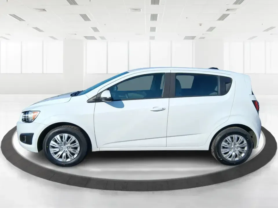 2016 Chevrolet Sonic LS Auto (1G1JA6SH4G4) with an 1.8L L4 DOHC 24V engine, 6A transmission, located at 1184 Kauffman Ave, Fairborn, OH, 45324, (937) 908-9800, 39.807072, -84.030914 - Need a smart, easy-to-park commuter that can also handle grocery runs, campus life, and weekend getaways without draining your budget? This 2016 Chevrolet Sonic LS Auto Hatchback is built for real-life Fairborn living-zipping down I675 for work, cruising over to Wright-Patterson Air Force Base, or h - Photo#4