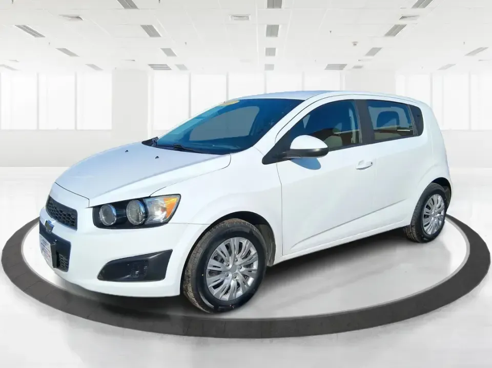 2016 Chevrolet Sonic LS Auto (1G1JA6SH4G4) with an 1.8L L4 DOHC 24V engine, 6A transmission, located at 1184 Kauffman Ave, Fairborn, OH, 45324, (937) 908-9800, 39.807072, -84.030914 - Need a smart, easy-to-park commuter that can also handle grocery runs, campus life, and weekend getaways without draining your budget? This 2016 Chevrolet Sonic LS Auto Hatchback is built for real-life Fairborn living-zipping down I675 for work, cruising over to Wright-Patterson Air Force Base, or h - Photo#7