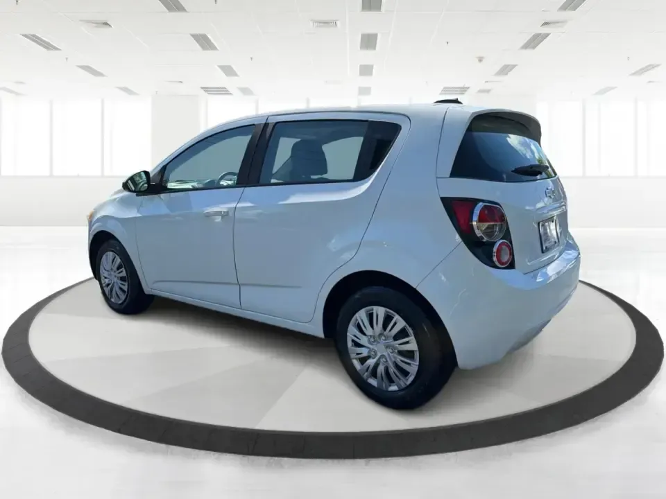 2016 Chevrolet Sonic LS Auto 5-Door (1G1JA6SH4G4) with an 1.8L L4 DOHC 24V engine, 6A transmission, located at 1230 East Main St, Xenia, OH, 45385, (937) 908-9800, 39.688026, -83.910172 - Need a smart, budget-friendly commuter that's also ready for weekend errands, downtown parking, and quick road trips to Yellow Springs? This 2016 Chevrolet Sonic LS Auto Hatchback in Summit White fits real-life driving in and around Xenia, Ohio-easy to maneuver, efficient to run, and versatile enoug - Photo#4