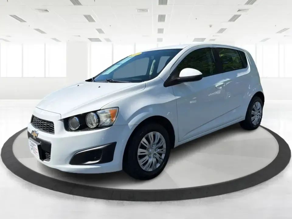 2016 Chevrolet Sonic LS Auto 5-Door (1G1JA6SH4G4) with an 1.8L L4 DOHC 24V engine, 6A transmission, located at 1230 East Main St, Xenia, OH, 45385, (937) 908-9800, 39.688026, -83.910172 - Need a smart, budget-friendly commuter that's also ready for weekend errands, downtown parking, and quick road trips to Yellow Springs? This 2016 Chevrolet Sonic LS Auto Hatchback in Summit White fits real-life driving in and around Xenia, Ohio-easy to maneuver, efficient to run, and versatile enoug - Photo#8