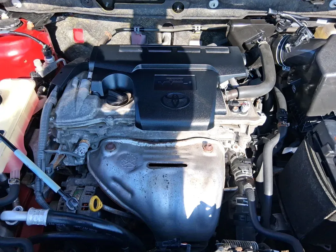 2015 Toyota RAV4 LE (JTMBFREV8FD) with an 2.5L I-4 DOHC engine, 6-Speed Automatic transmission, located at 401 Woodman Dr, Riverside, OH, 45431, (937) 908-9800, 39.760899, -84.123421 - Picture your next weekend: loading up for a quick run to The Greene, cruising out I675 toward a day at Wright-Patterson AFB, or packing the cargo area for a family road trip through the Miami Valley. If you need an SUV that's easy to live with, confident in Ohio weather, and friendly to your budget, - Photo#11