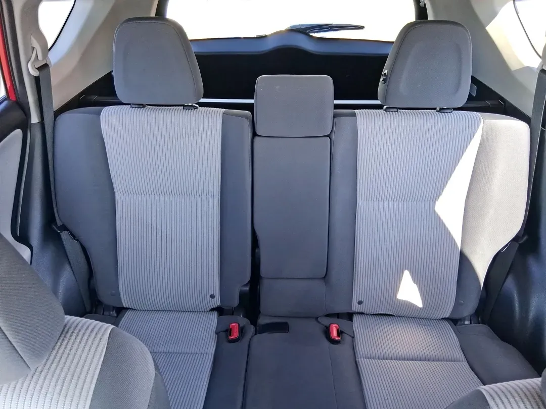 2015 Toyota RAV4 LE (JTMBFREV8FD) with an 2.5L I-4 DOHC engine, 6-Speed Automatic transmission, located at 401 Woodman Dr, Riverside, OH, 45431, (937) 908-9800, 39.760899, -84.123421 - Picture your next weekend: loading up for a quick run to The Greene, cruising out I675 toward a day at Wright-Patterson AFB, or packing the cargo area for a family road trip through the Miami Valley. If you need an SUV that's easy to live with, confident in Ohio weather, and friendly to your budget, - Photo#14