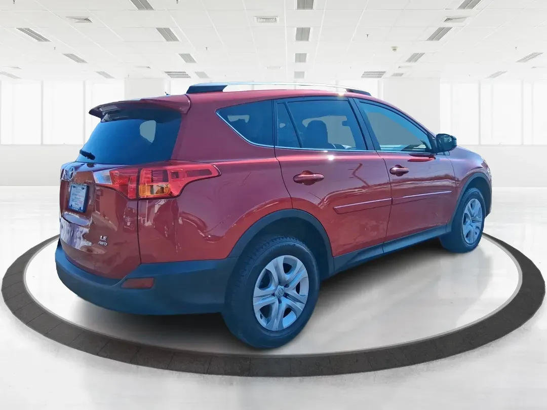 2015 Toyota RAV4 LE (JTMBFREV8FD) with an 2.5L I-4 DOHC engine, 6-Speed Automatic transmission, located at 401 Woodman Dr, Riverside, OH, 45431, (937) 908-9800, 39.760899, -84.123421 - Picture your next weekend: loading up for a quick run to The Greene, cruising out I675 toward a day at Wright-Patterson AFB, or packing the cargo area for a family road trip through the Miami Valley. If you need an SUV that's easy to live with, confident in Ohio weather, and friendly to your budget, - Photo#2