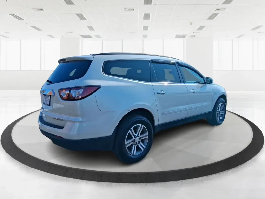 2015 Chevrolet Traverse 1LT (1GNKRGKD6FJ) with an 3.6L V-6 gasoline direct injection engine, 6-Speed Automatic transmission, located at 4508 South Dixie Dr, Moraine, OH, 45439, (937) 908-9800, 39.689976, -84.218452 - Pack up the kids, load the stroller and sports gear, and point the nose toward a weekend at Carillon Historical Park or a day trip down I75-this 2015 Chevrolet Traverse 1LT is the kind of roomy, confidence-inspiring SUV that makes family life and busy schedules feel easier. With three-row versatilit - Photo#2