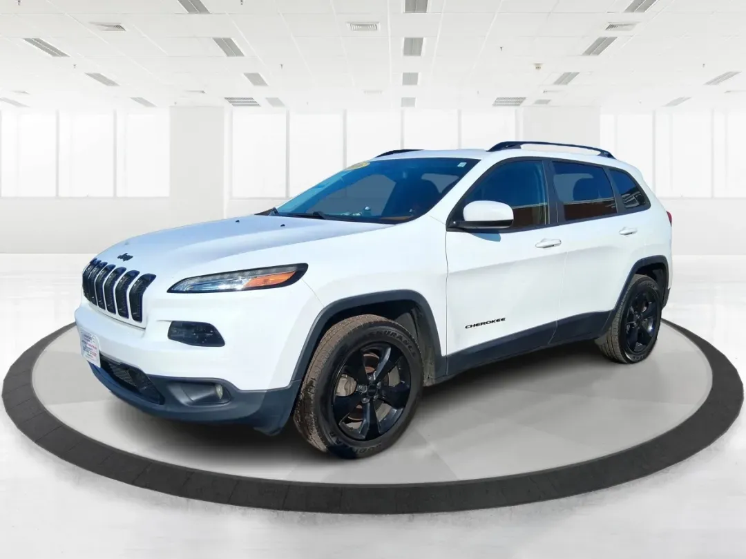 2016 Jeep Cherokee Altitude (1C4PJMCB5GW) with an 2.4L L4 DOHC 16V engine, 9A transmission, located at 880 E. National Road, Vandalia, OH, 45377, (937) 908-9800, 39.891918, -84.183594 - Picture your next weekend: a quick grocery run to the Meijer on Benchwood, a family visit across town, then a spontaneous road trip up I75 with the cargo area packed and the confidence of 4WD when Ohio weather changes its mind. This 2016 Jeep Cherokee Altitude is the kind of versatile crossover that - Photo#8