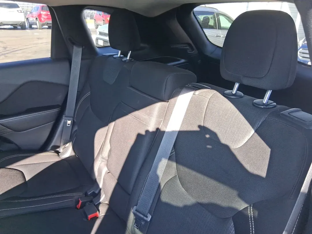 2016 Jeep Cherokee Altitude (1C4PJMCB5GW) with an 2.4L L4 DOHC 16V engine, 9A transmission, located at 880 E. National Road, Vandalia, OH, 45377, (937) 908-9800, 39.891918, -84.183594 - Picture your next weekend: a quick grocery run to the Meijer on Benchwood, a family visit across town, then a spontaneous road trip up I75 with the cargo area packed and the confidence of 4WD when Ohio weather changes its mind. This 2016 Jeep Cherokee Altitude is the kind of versatile crossover that - Photo#10