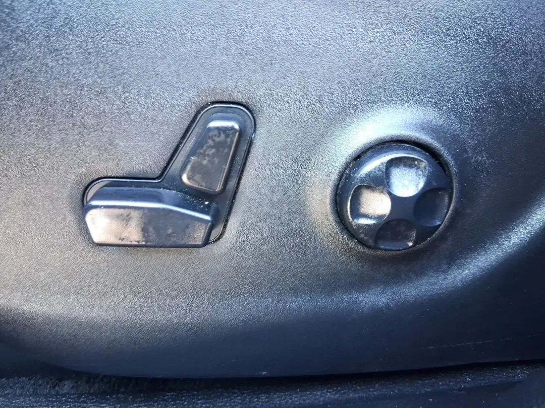 2016 Jeep Cherokee Altitude (1C4PJMCB5GW) with an 2.4L L4 DOHC 16V engine, 9A transmission, located at 880 E. National Road, Vandalia, OH, 45377, (937) 908-9800, 39.891918, -84.183594 - Picture your next weekend: a quick grocery run to the Meijer on Benchwood, a family visit across town, then a spontaneous road trip up I75 with the cargo area packed and the confidence of 4WD when Ohio weather changes its mind. This 2016 Jeep Cherokee Altitude is the kind of versatile crossover that - Photo#18