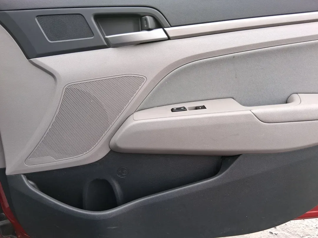 2017 Hyundai Elantra SE (KMHD84LF5HU) with an Nu 2L I-4 DOHC engine, 6A transmission, located at 1099 N County Rd 25A , Troy, OH, 45373, (937) 908-9800, 40.057079, -84.212883 - Planning a reliable daily commute from Troy to Dayton, a fuel-friendly run to the Miami Valley Centre Mall, or an easy weekend escape up I75? This 2017 Hyundai Elantra SE in eye-catching Scarlet Red Pearl is the kind of practical sedan that fits real life-comfortable for long drives, small enough fo - Photo#17