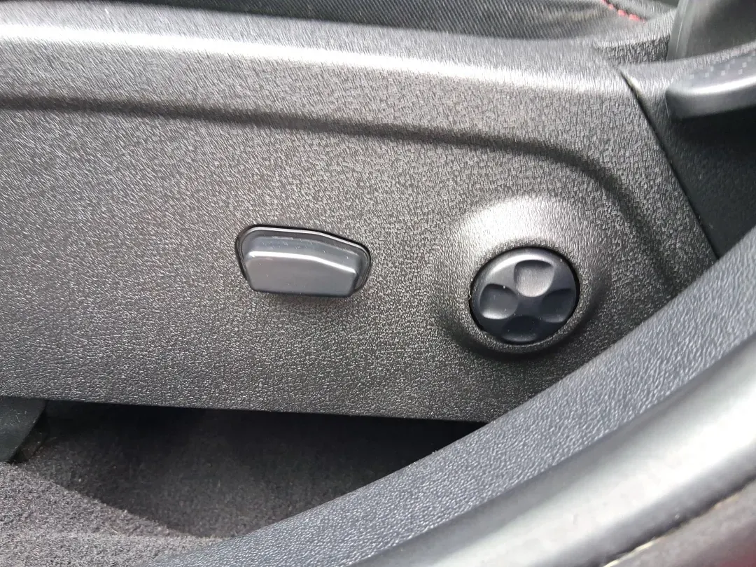 2019 Dodge Journey GT AWD (3C4PDDEG8KT) with an Pentastar 3.6L V-6 DOHC engine, 6A transmission, located at 401 Woodman Dr, Riverside, OH, 45431, (937) 908-9800, 39.760899, -84.123421 - Pack up the kids, load the groceries, and still have room for weekend gear-this 2019 Dodge Journey GT AWD is built for real-life Riverside routines and spontaneous Ohio road trips alike. Whether you're shuttling to school, commuting toward Dayton, or heading out for a family day at Carillon Historic - Photo#17