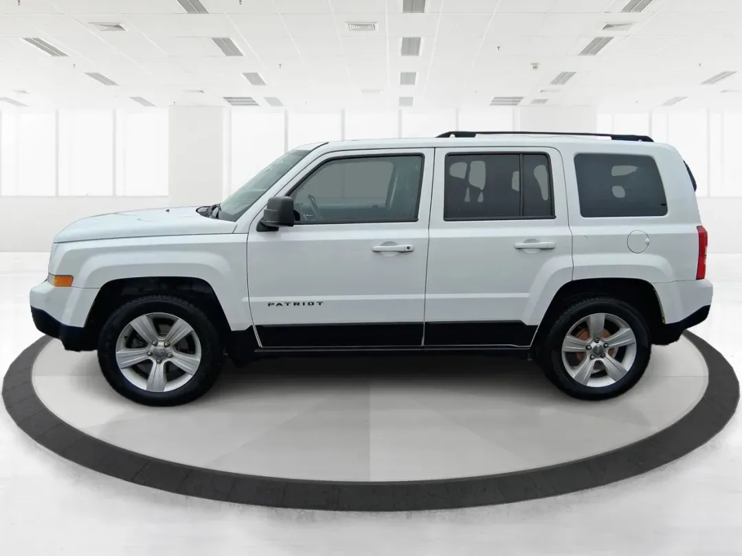 2016 Jeep Patriot Latitude (1C4NJPFA8GD) with an 2.0L L4 DOHC 16V engine, located at 1951 S Dayton Lakeview Rd., New Carlisle, OH, 45344, (937) 908-9800, 39.890999, -84.050255 - Picture your next weekend escape: loading up the gear, pointing the hood toward John Bryan State Park or a day trip to Dayton, and enjoying the confident, go-anywhere feel that makes a Jeep a Jeep. This **2016 Jeep Patriot Latitude** is a smart fit for commuters, first-time buyers, and budget-consci - Photo#5