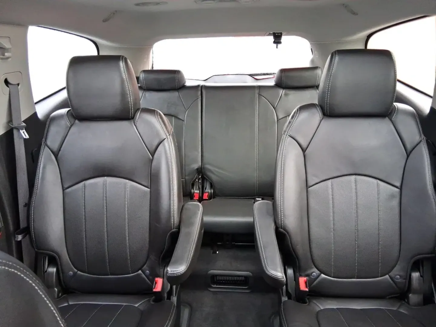 2014 Chevrolet Traverse LTZ (1GNKVJKDXEJ) with an 3.6L V-6 gasoline direct injection engine, 6-Speed Automatic transmission, located at 1951 S Dayton Lakeview Rd., New Carlisle, OH, 45344, (937) 908-9800, 39.890999, -84.050255 - Pack up the kids, cue up the playlist, and point the nose toward a weekend getaway-this 2014 Chevrolet Traverse LTZ is built for real life in West Central Ohio. Whether you're doing the school run, commuting between Troy and Dayton, or loading up for a road trip to Hocking Hills, the Traverse delive - Photo#13