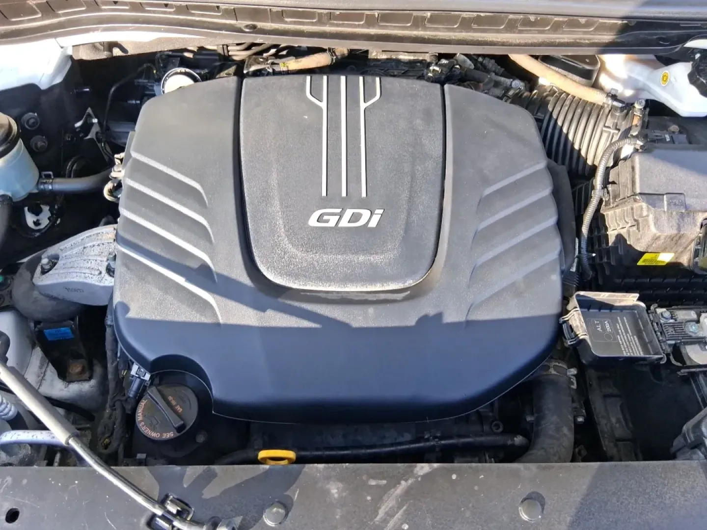 2016 Kia Sedona LX (KNDMB5C1XG6) with an Lambda 3.3L V-6 gasoline direct injection engine, 6-Speed Automatic transmission, located at 1230 East Main St, Xenia, OH, 45385, (937) 908-9800, 39.688026, -83.910172 - Load up the kids, the groceries, and the weekend plans-this 2016 Kia Sedona LX is built for real life in and around Xenia. Whether you're shuttling to school drop-offs, commuting toward Beavercreek, or planning a family road trip out to John Bryan State Park and Yellow Springs, this passenger van de - Photo#10