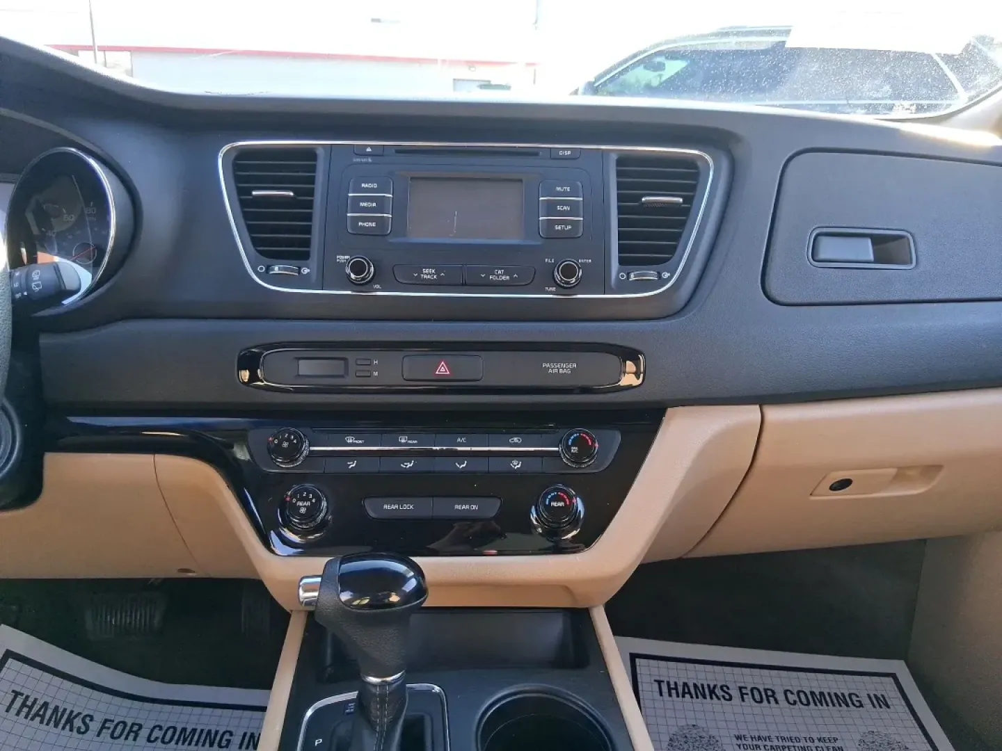 2016 Kia Sedona LX (KNDMB5C1XG6) with an Lambda 3.3L V-6 gasoline direct injection engine, 6-Speed Automatic transmission, located at 1230 East Main St, Xenia, OH, 45385, (937) 908-9800, 39.688026, -83.910172 - Load up the kids, the groceries, and the weekend plans-this 2016 Kia Sedona LX is built for real life in and around Xenia. Whether you're shuttling to school drop-offs, commuting toward Beavercreek, or planning a family road trip out to John Bryan State Park and Yellow Springs, this passenger van de - Photo#12