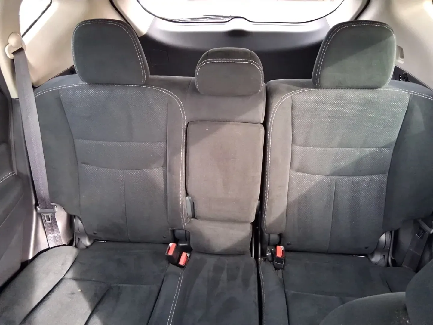 2018 Nissan Murano SV (5N1AZ2MH5JN) with an 3.5L V-6 DOHC engine, CVT transmission, located at 1184 Kauffman Ave, Fairborn, OH, 45324, (937) 908-9800, 39.807072, -84.030914 - Road trips to Yellow Springs, daily commutes down I675, or weekend errands between Wright-Patt and Fairfield Commons-this 2018 Nissan Murano SV is the kind of comfortable, confidence-inspiring SUV that fits real life in Fairborn. With its bold Cayenne Red Metallic finish, roomy cabin, and smart tech - Photo#14