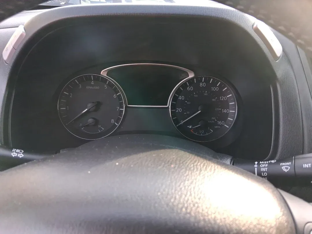 2018 Nissan Pathfinder SV (5N1DR2MM7JC) with an 3.5L V-6 gasoline direct injection engine, CVT transmission, located at 1099 N County Rd 25A , Troy, OH, 45373, (937) 908-9800, 40.057079, -84.212883 - Pack up the kids, the cooler, and the weekend plans-this 2018 Nissan Pathfinder SV is built for real life in Troy, Ohio, whether you're shuttling to practice, commuting down I75, or heading out for a road trip to the Dayton area. With three-row versatility, confident capability, and family-friendly - Photo#15