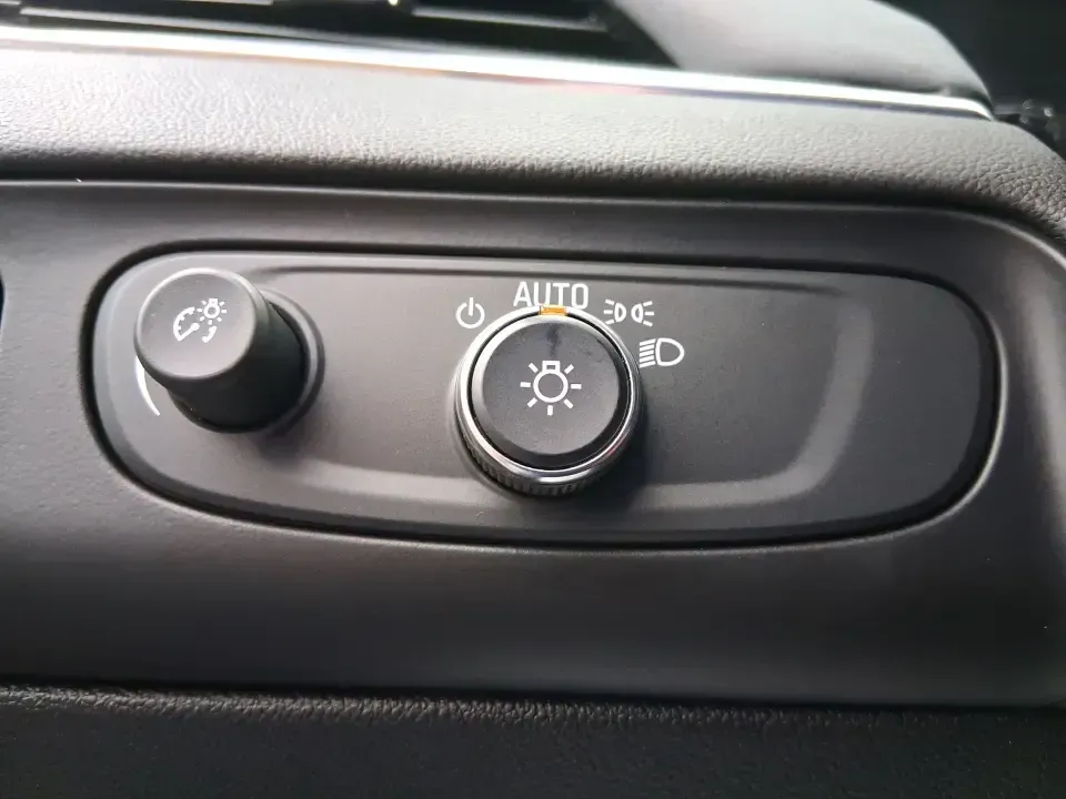 2019 Buick Enclave AWD Premium (5GAEVBKW2KJ) with an 3.6L V-6 gasoline direct injection engine, 9A transmission, located at 8750 N County Rd 25A, Piqua, OH, 45356, (937) 908-9800, 40.164391, -84.232513 - Pack the family, load up the groceries, and still have room for a spontaneous weekend getaway-this 2019 Buick Enclave AWD Premium is built for real life in Ohio. Whether you're commuting toward Dayton, shuttling kids to activities, or planning a road trip that starts on I70 and ends with a sunset at - Photo#15