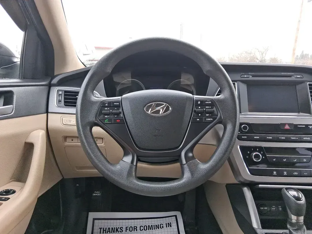 2016 Hyundai Sonata SE (5NPE24AFXGH) with an 2.4L I-4 gasoline direct injection engine, 7A transmission, located at 1184 Kauffman Ave, Fairborn, OH, 45324, (937) 908-9800, 39.807072, -84.030914 - Make every day in Fairborn feel easier-whether you're commuting to Wright-Patterson AFB, shuttling kids between school and practice, or planning a weekend drive out toward Yellow Springs and Glen Helen. This 2016 Hyundai Sonata SE sedan is built for real life: comfortable for long stretches on I675, - Photo#16