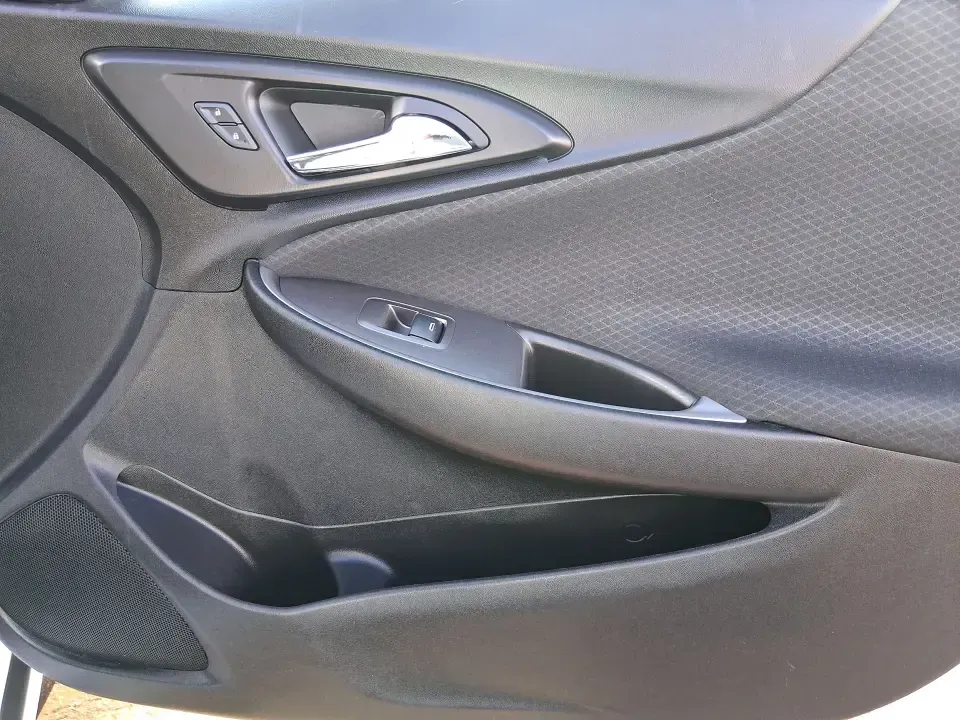 2022 Chevrolet Malibu FWD LT (1G1ZD5ST2NF) with an ECOTEC 1.5L I-4 gasoline direct injection engine, 6A transmission, located at 1230 East Main St, Xenia, OH, 45385, (937) 908-9800, 39.688026, -83.910172 - Need a reliable commuter that still feels comfortable for date night in downtown Xenia, the daily school run, or quick weekend escapes toward John Bryan State Park? This 2022 Chevrolet Malibu LT is built for real life-easy to drive, fuel-friendly on regular unleaded, and packed with the comfort and - Photo#20