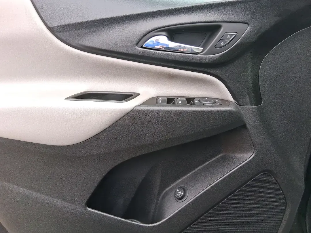 2020 Chevrolet Equinox FWD LT 1.5L Turbo (3GNAXKEV7LS) with an 1.5L I-4 gasoline direct injection engine, 6A transmission, located at 1184 Kauffman Ave, Fairborn, OH, 45324, (937) 908-9800, 39.807072, -84.030914 - Picture your next week going smoother: school drop-offs, I675 commutes, grocery runs, and spontaneous weekend escapes to Yellow Springs-handled in one comfortable, efficient SUV that fits real life. This **2020 Chevrolet Equinox LT (FWD) 1.5L Turbo** in **Pacific Blue Metallic** is a smart choice fo - Photo#19